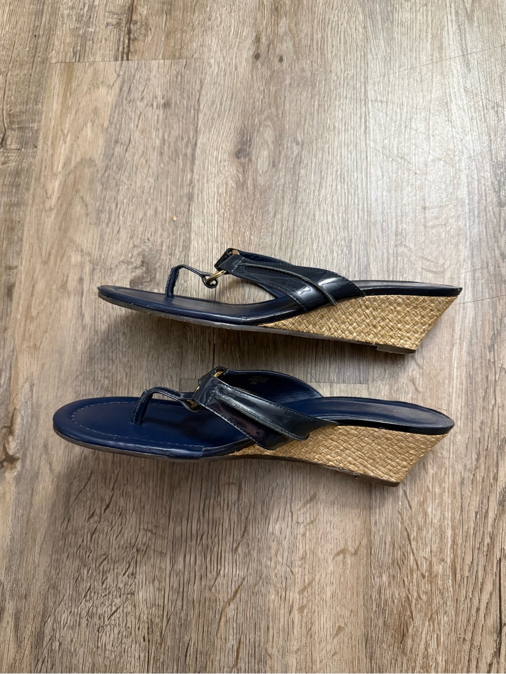 Lilly Pulitzer Navy Patent Wedge Thong Sandals with Gold Ring Accent - Picture 8 of 13